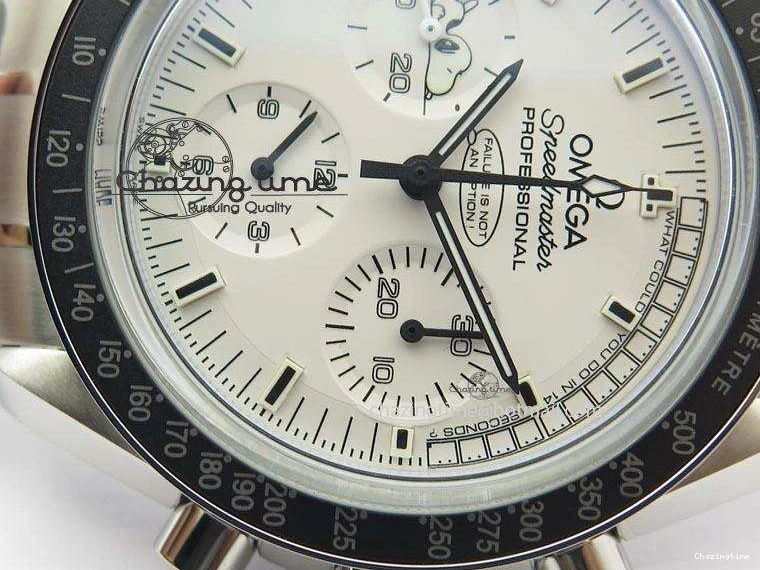 0516 Efficient Speedmaster JHF SS Snoopy Award 45th Anniversary White dial On SS Bracelet 8239